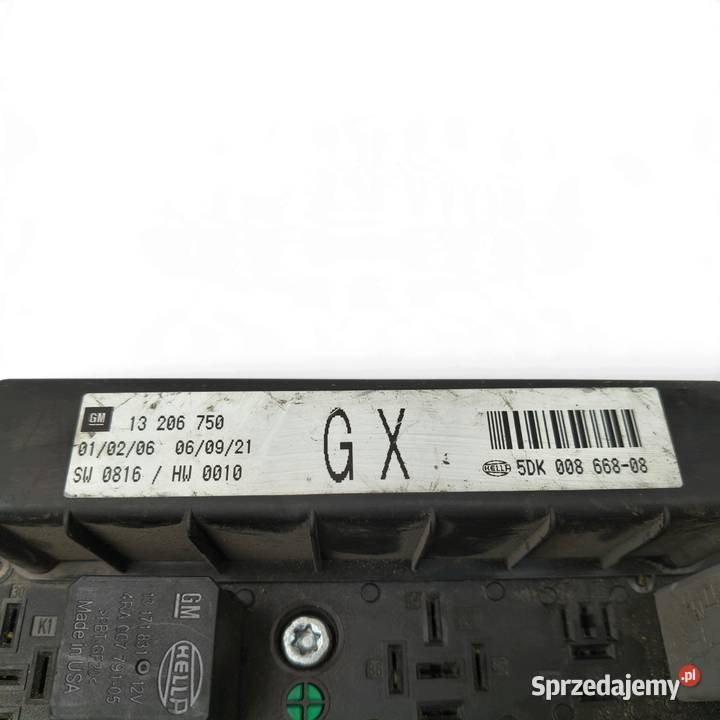 SKRZYNKA BEZPIECZNIKÓW BSI Opel Astra H 13206750 Chełm sprzedam