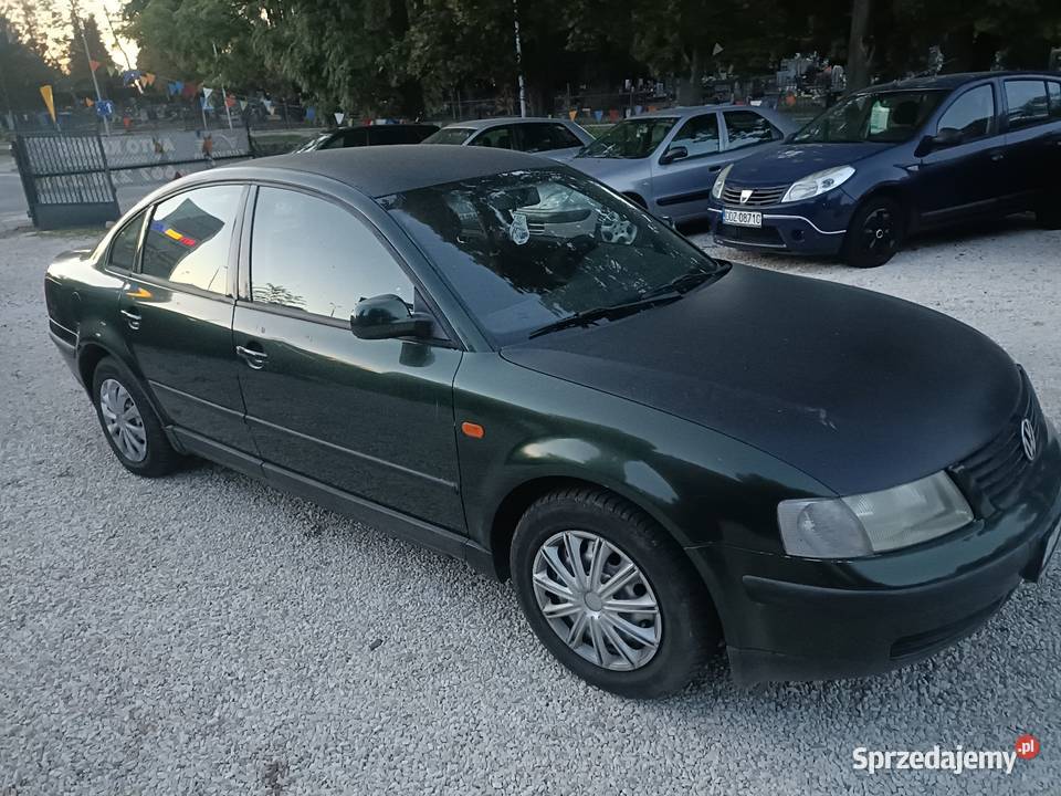 Passat B5 sedan 18 z klimatyzacją świeży 320123km Passat dolnośląskie Kłodzko