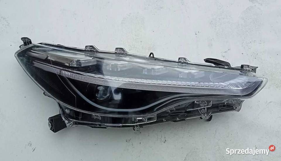 Toyota Corolla Cross Full Led reflektor lampa Przeźmierowo