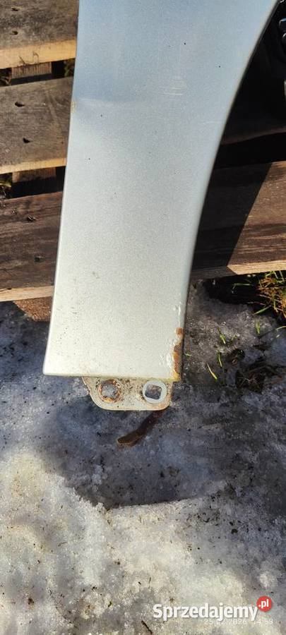 Błotnik przód prawy Mercedes rklasa 320 osobowe Samociążek