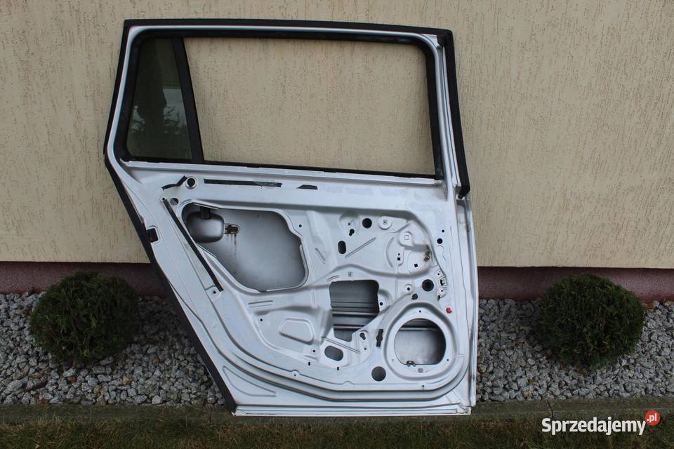 DRZWI LEWY TYŁ Z157 OPEL VECTRA C KOMBI Motoryzacja