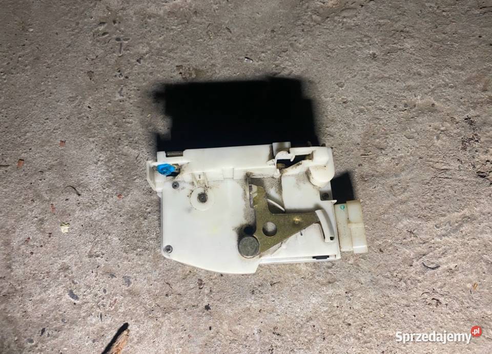 Zamek drzwi zamek centralny Alfa Romeo 166 prawy osobowe sprzedam
