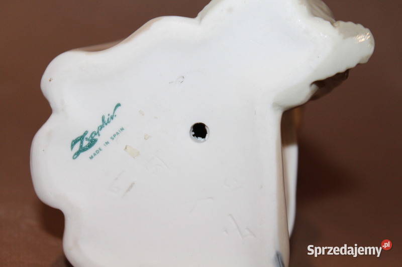 Figurka sprzątającej dziewczynki Zaphir 500
