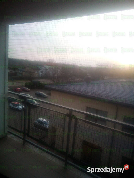 Siatka zabezpieczająca balkon przeciw ptakom Warszawa