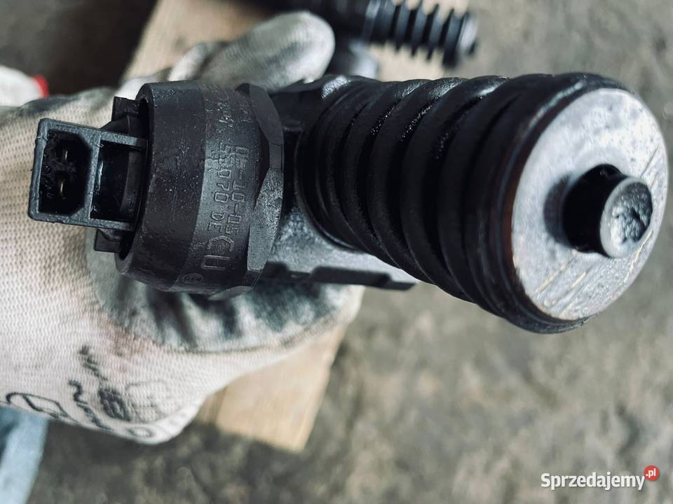 POMPOWTRYSKIWACZ BOSCH 0414720312 038130073BQ Nysa sprzedam