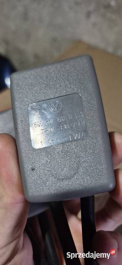 Zapinki klamry pasów bezpieczeństwa tył Vw Polo Słupsk sprzedam