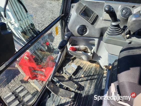 Minikoparka Takeuchi TB230 leasing 28t 2018r Łęki Dolne