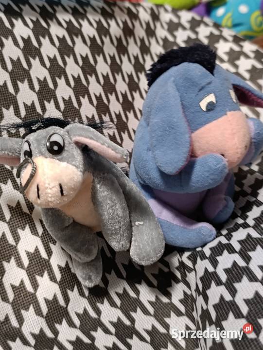 pluszowe zabawki przedstawiające Kłapouchego Poznań