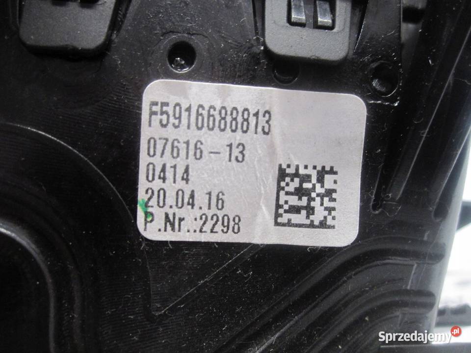 BMW F10 LIFT kratka nawiewu prawa 07616001 Kratki nawiewu świętokrzyskie