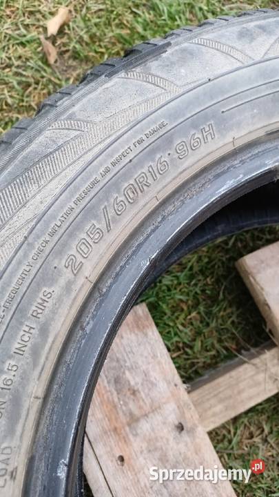 Komplet 4 opon Falken 20560R16 Markocin