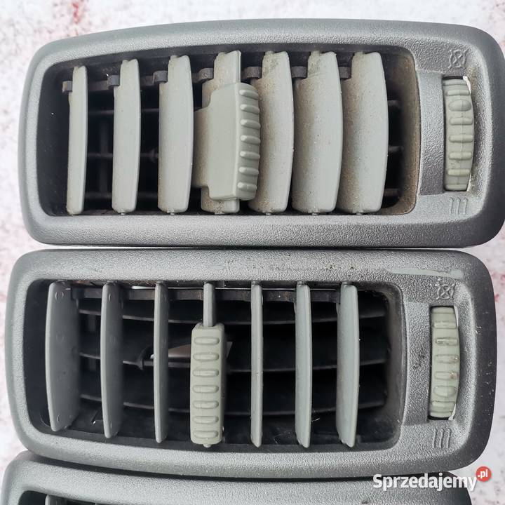 Kratka nawiewu Renault Trafic Vivaro Gubin