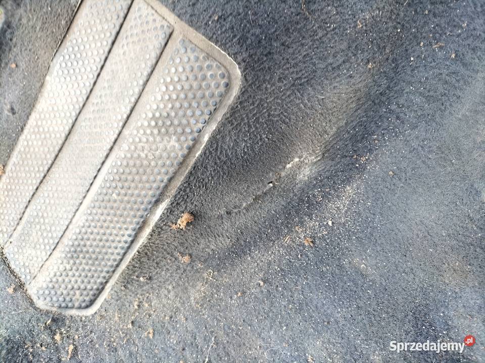 golf 3 półka wykładzina osłona progu pasy osłona osobowe Kamień-Kolonia sprzedam