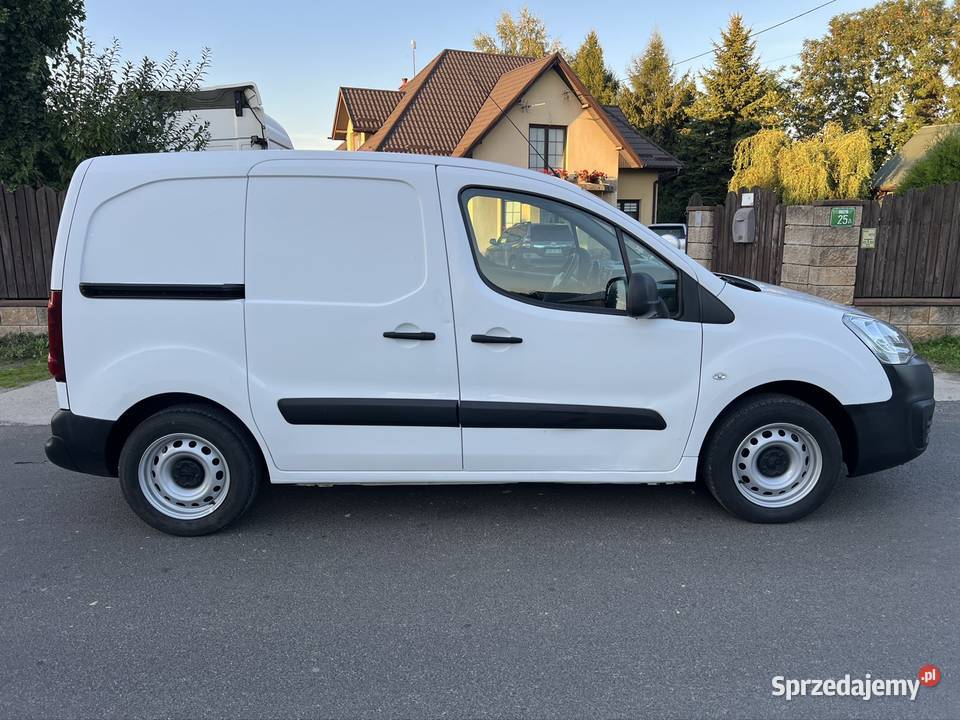 Peugeot Partner 16BlueHDI Furgon Krajowy manualna Miechów