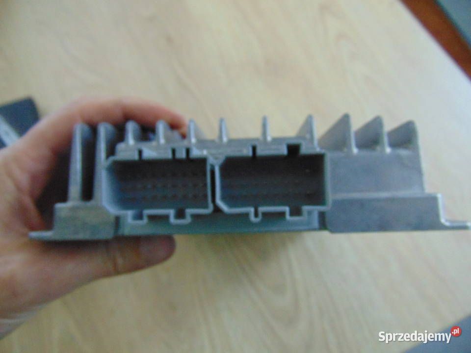 wzmacniacz dynaudio vw passat b7 3aa035456b osobowe Bochnia sprzedam