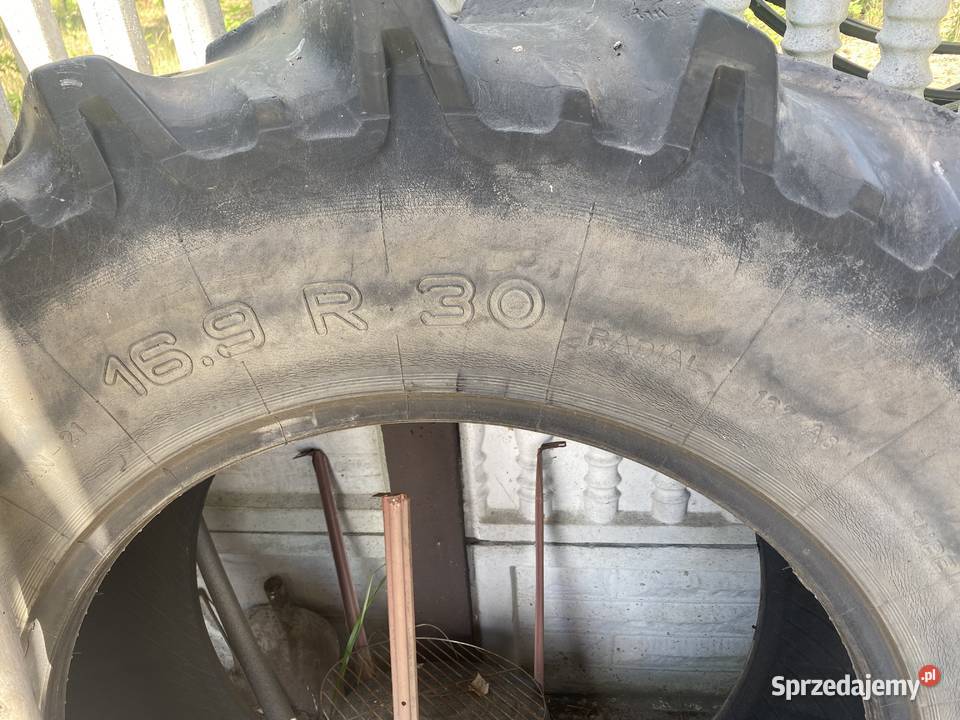 Sprzedam 2 używane opony rolnicze STOMIL 169 R30 łódzkie Złoczew sprzedam