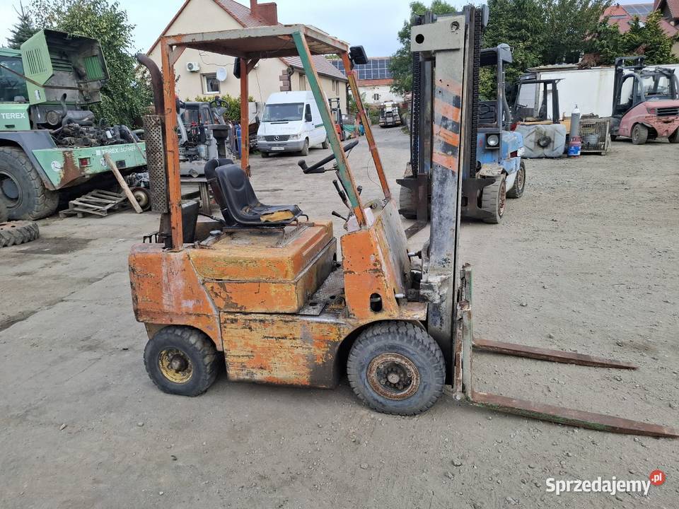 Wózek widłowy Bułgar DV 1661 silnik Perkins 3 Targoszyn