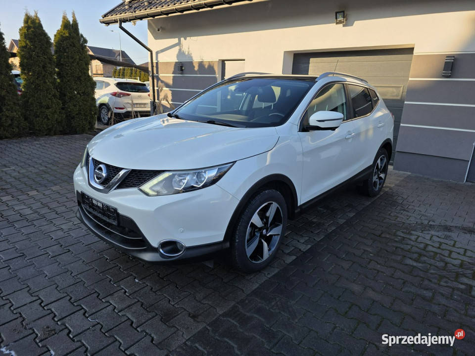 Nissan Qashqai kamera cofaniakamery światła do jazdy dziennej Żabno