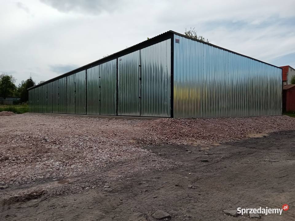 Ciąg garaży blacha ocynkowana model na wymiar Płock