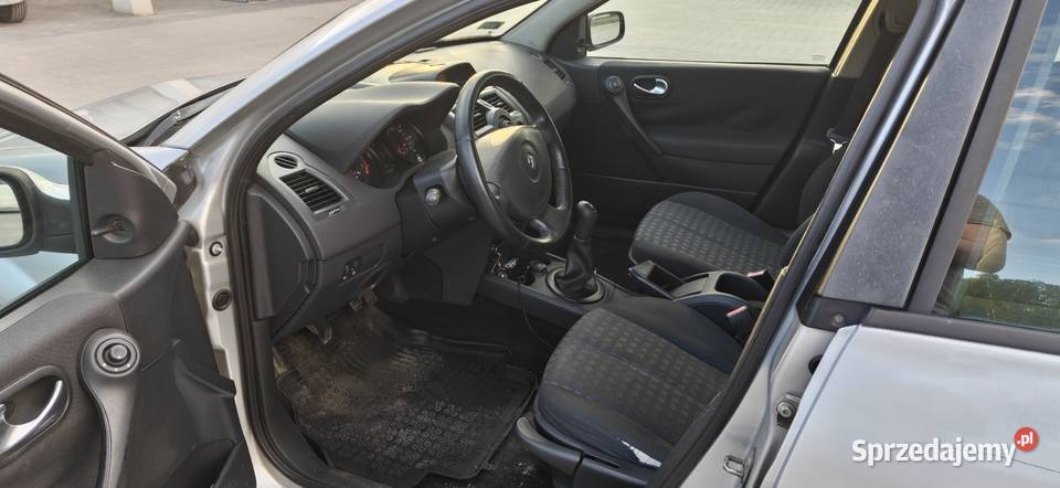12 udziału Renault Megane 2007 r syndyka Warszawa
