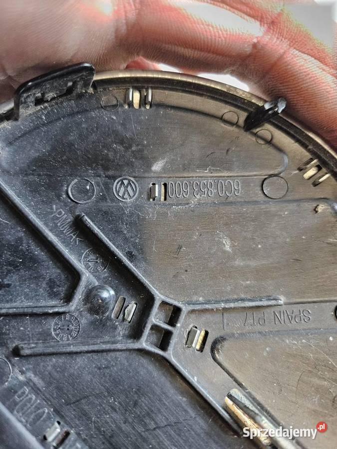 VW POLO V 5 LIFT 6C0 ZNACZEK EMBLEMAT GRILLA Emblematy