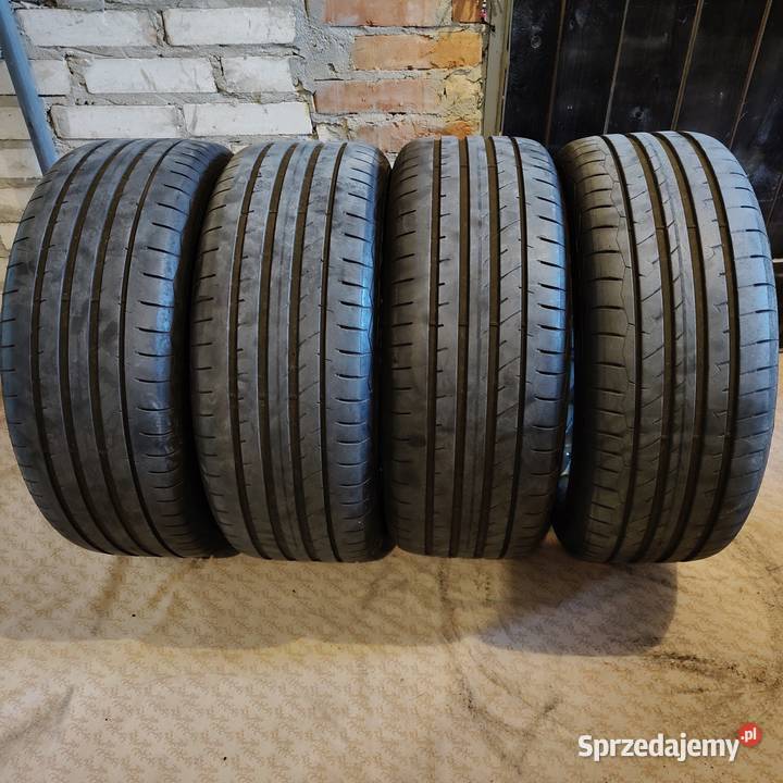 Felgi Styling 32 z oponami Dębica 18 aluminiowe