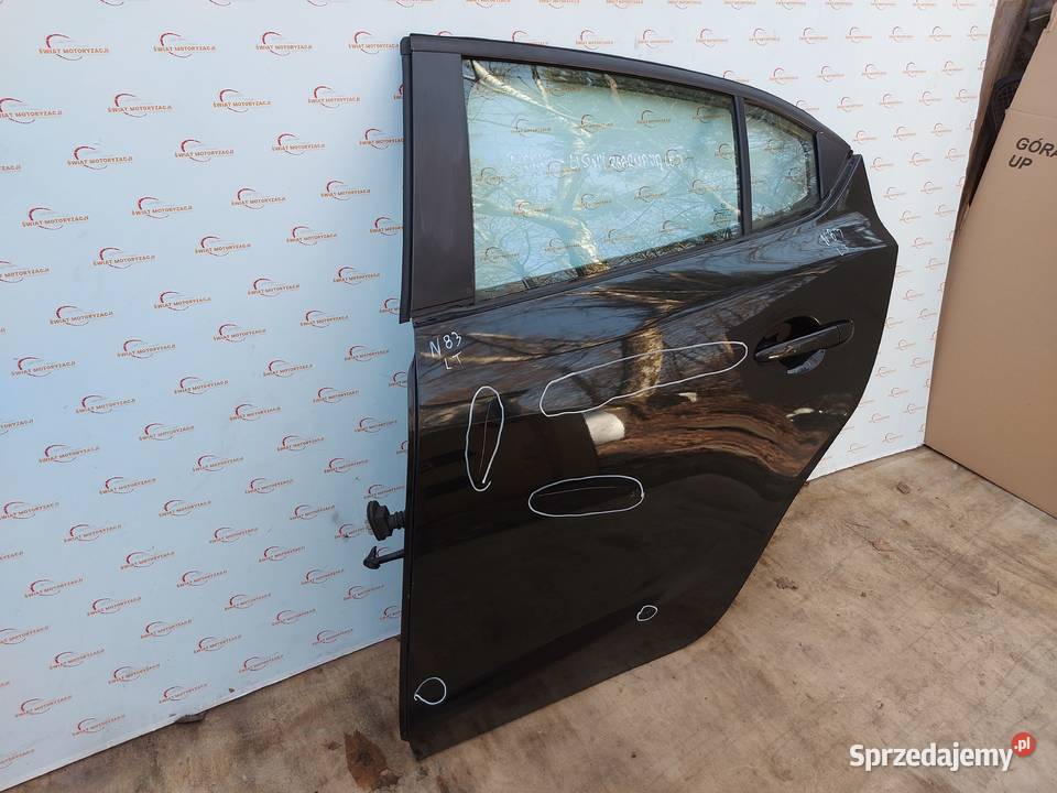 MAZDA 3 III 14r drzwi lewe tył 30 mikronów osobowe Kielce sprzedam