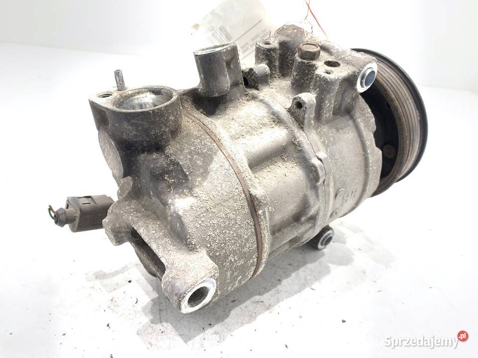 SPRĘŻARKA KLIMATYZACJI VW PASSAT B8 5Q0820803F