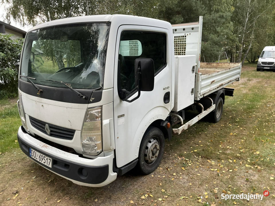 Renault Maxity Renault Maxity 30150 Canter biały Syców