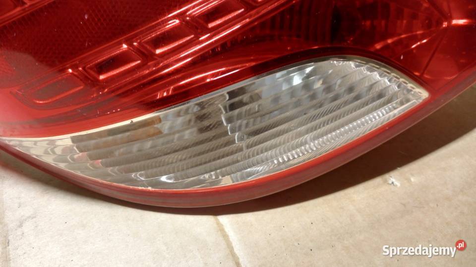 PEUGEOT 207 FL HB LAMPA TYŁ LEWY LED