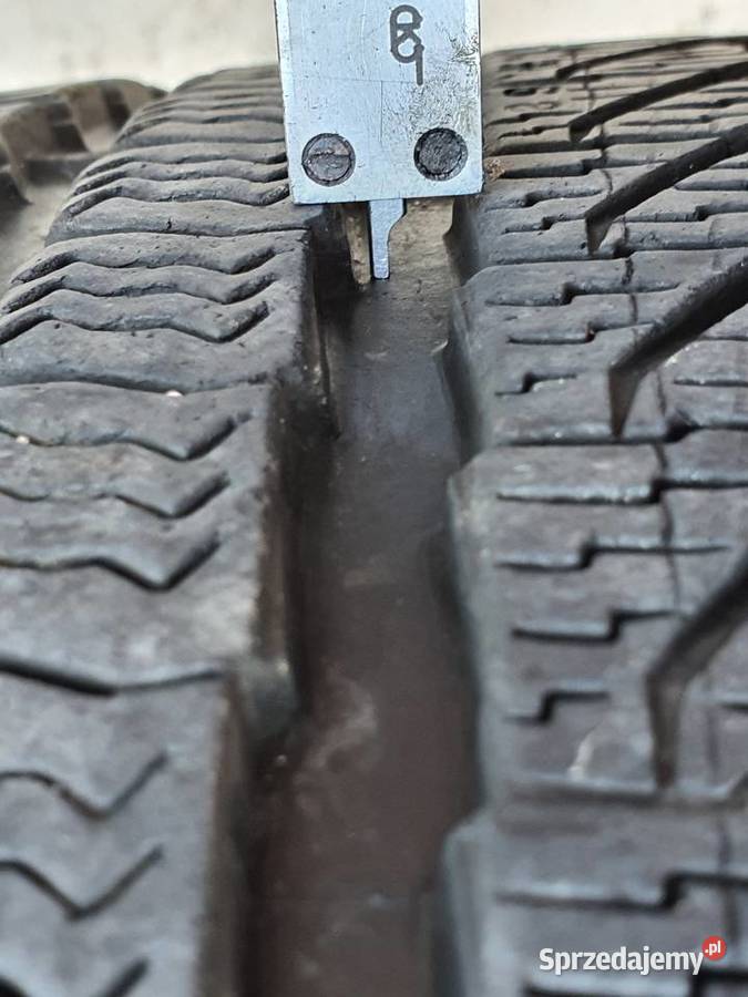 Opony Zimowe Opona Nokian Tyres WR A4 25535 R20 zima łódzkie Łódź