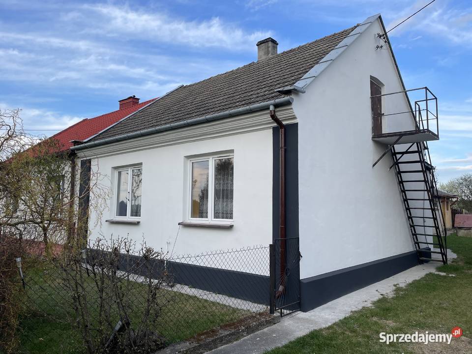 Dom z działka 1700m2 Ćmielów
