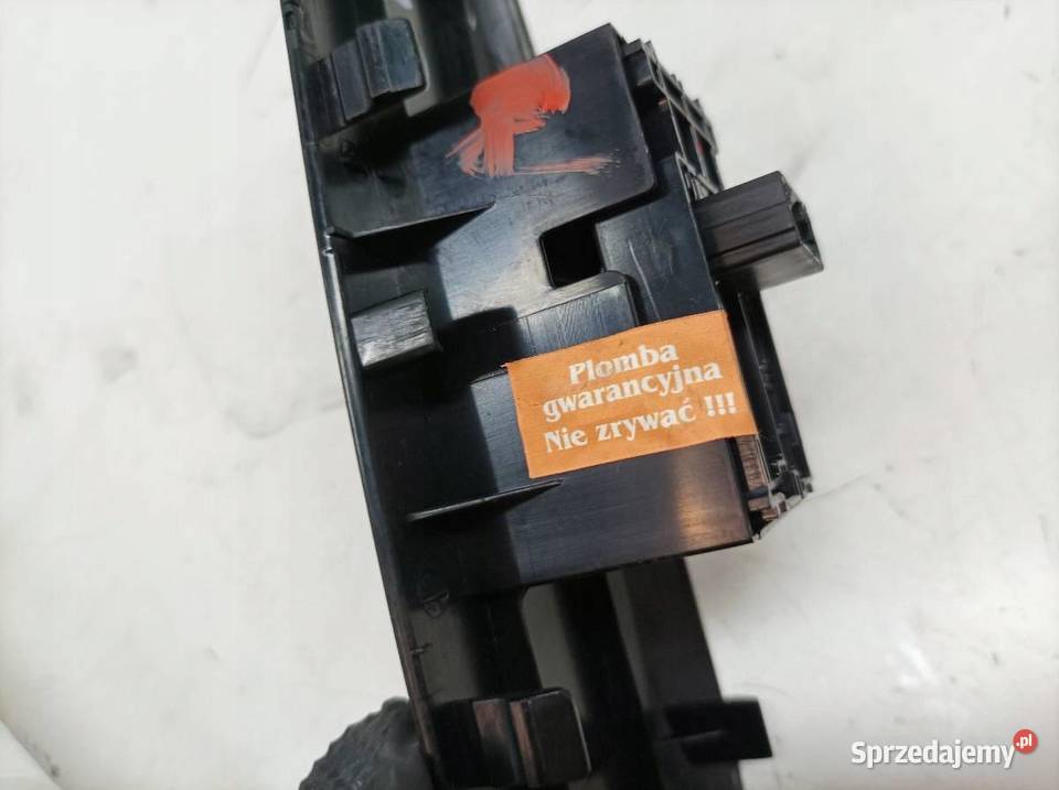 PRZEŁĄCZNIK SZYB 3561K2N1D 74231K0080 Toyota