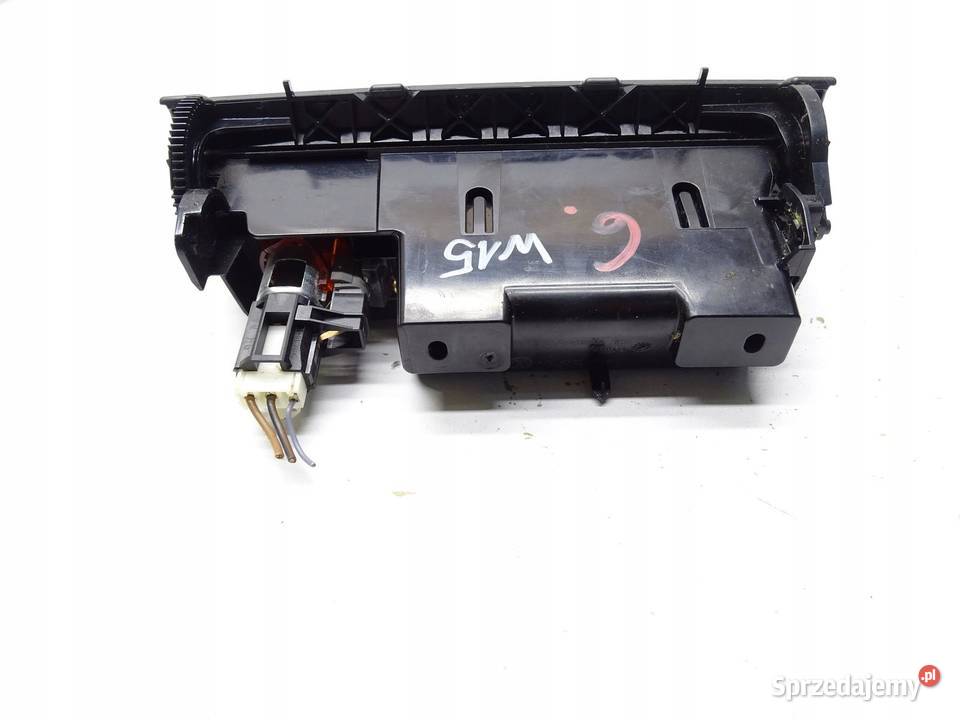 SCHOWEK POPIELNICZKA PRZEDNIA VW PASSAT CC B7
