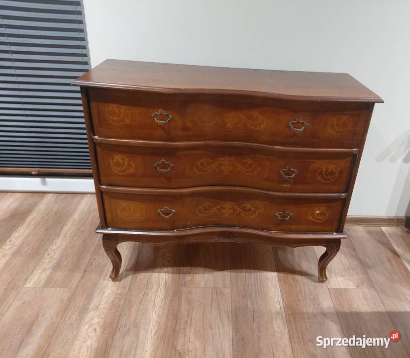 komoda z szufladami intarsjowana drewniana kujawsko-pomorskie Byczyna