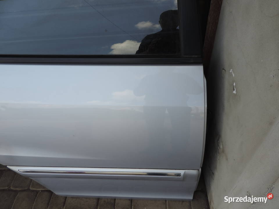 DRZWI PRAWY TYŁ KIA CARENS II 0206 LAK 6C Nowy Sącz