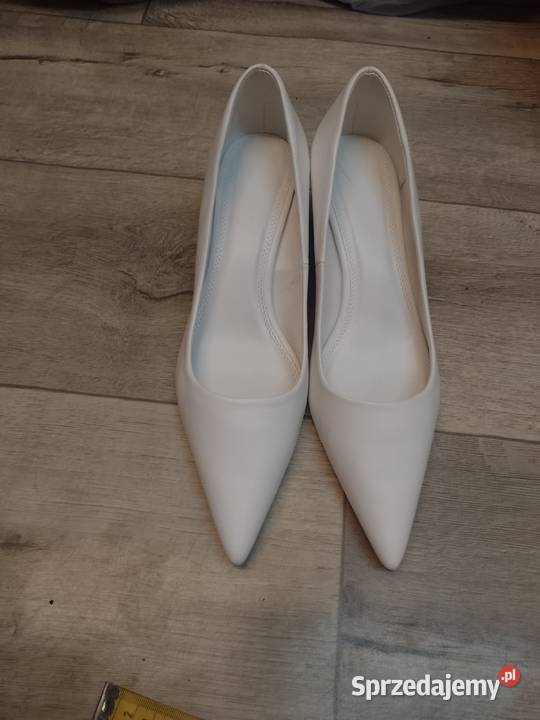 41 ASOS Design Białe czółenka wieczorowe w szpic Czółenka małopolskie Kraków