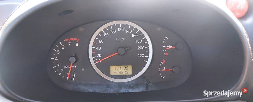 Nissan Almera Tino 18 benzyna klimatyzacja Karpin