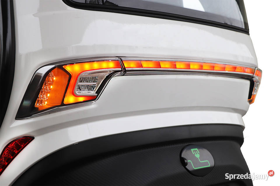 Samochód elektryczny z bateriami 60V 80Ah 45 h Łańcut