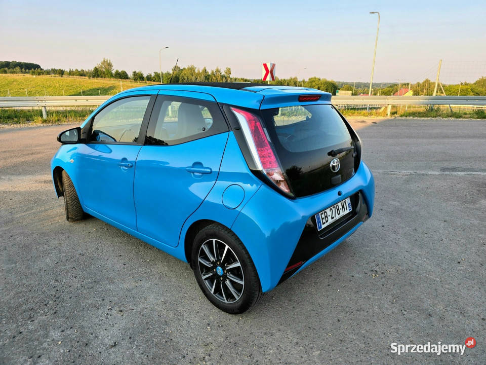 Toyota Aygo Toyota Aygo 10 Wave 2 fabryczny małopolskie Więcławice Stare