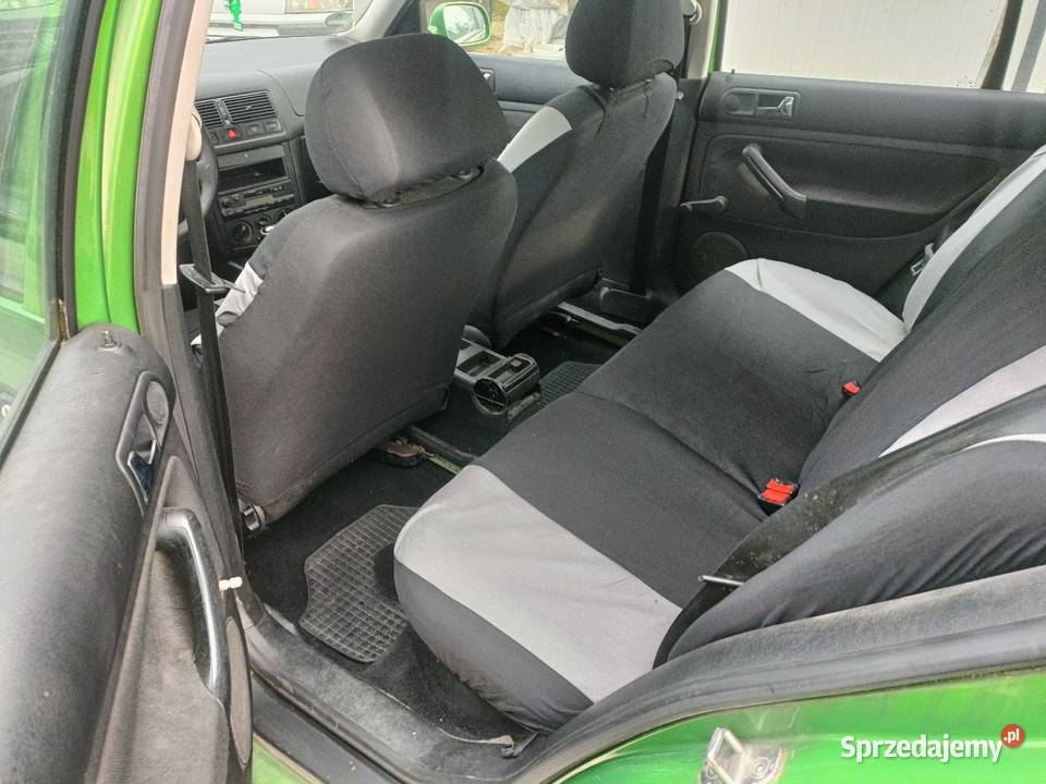 Golf 4 benzyna z klimatyzacją ładny Alus Golf