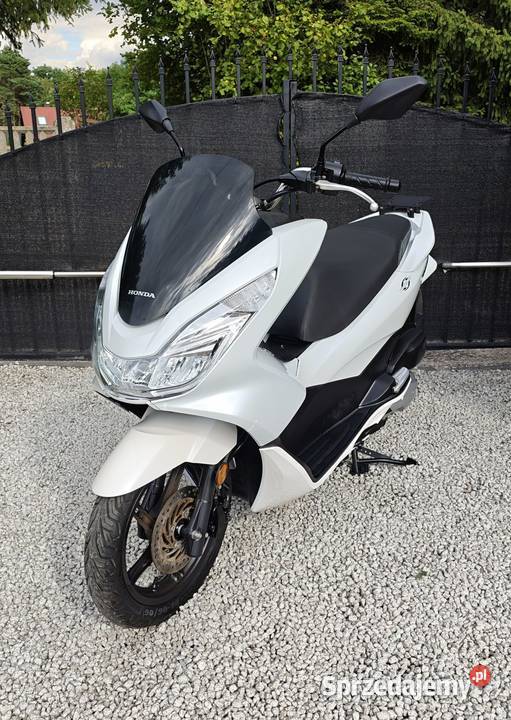 Skuter Honda PCX 125cc 2017r FULL LED WTRYSK 4T łódzkie Łask