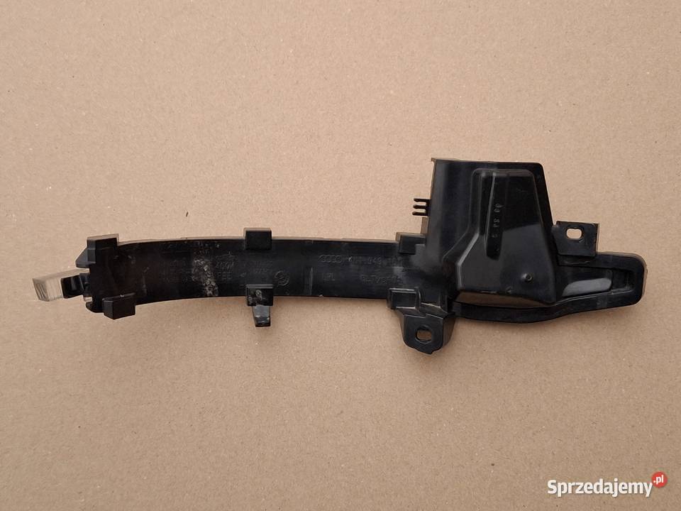 AUDI A6 C8 A7 KIERUNKOWSKAZ LUSTERKA LEWY Bieleń