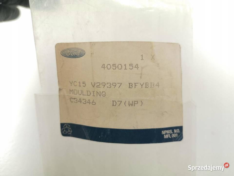 LISTWA NADWOZIA LEWY TYŁ FORD TRANSIT V 0013