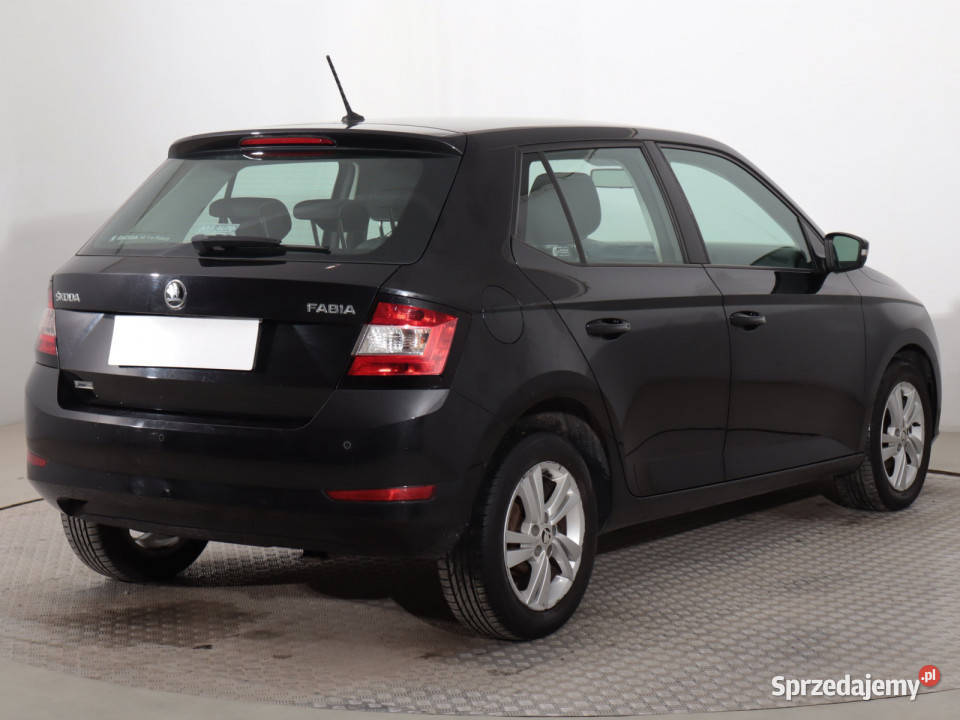 Skoda Fabia 10 TSI manualna