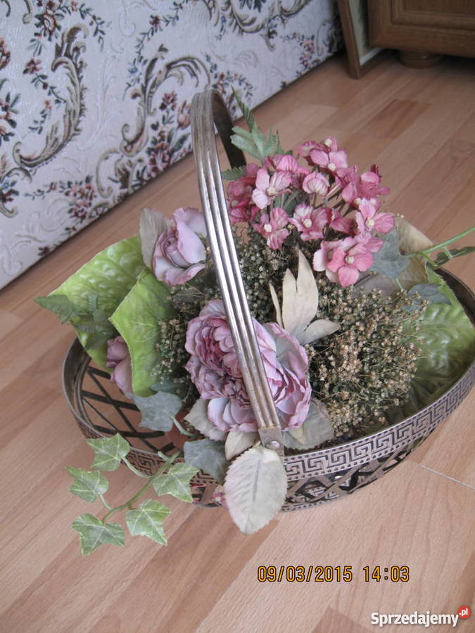 Piekny koszyk ażurowy metaloplastyka Wrocław