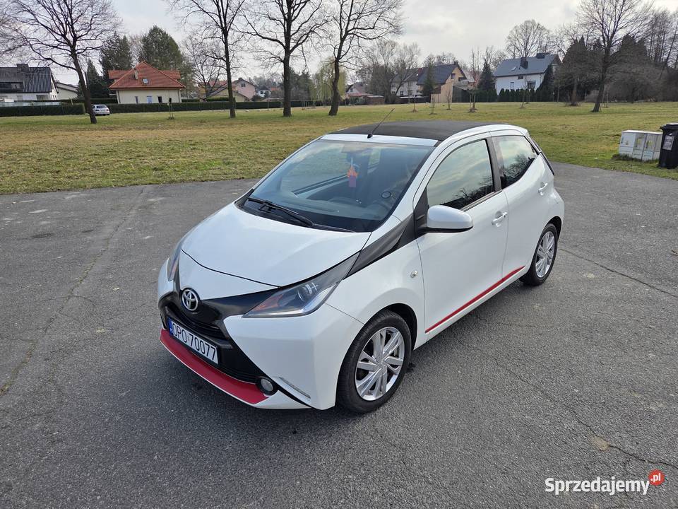 Toyota aygo 10VVTI XWave Otwierany dach benzyna Niemodlin