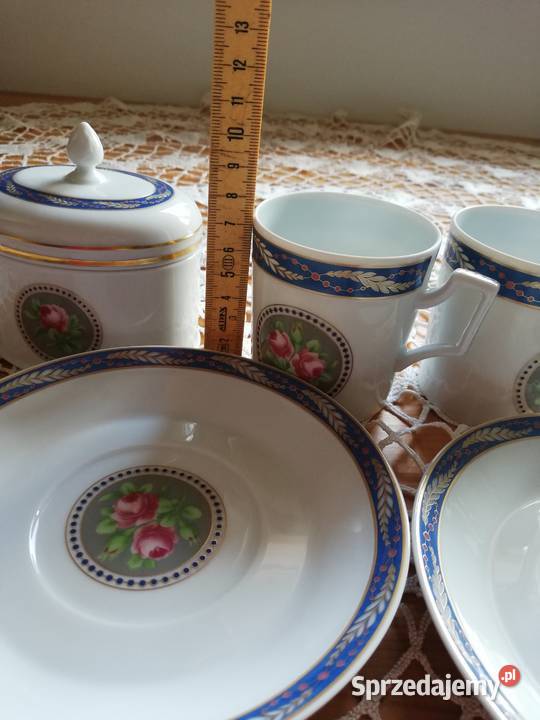Filiżanki cukiernica ozdobna sygnowana porcelana Porcelana i szkło Ropa