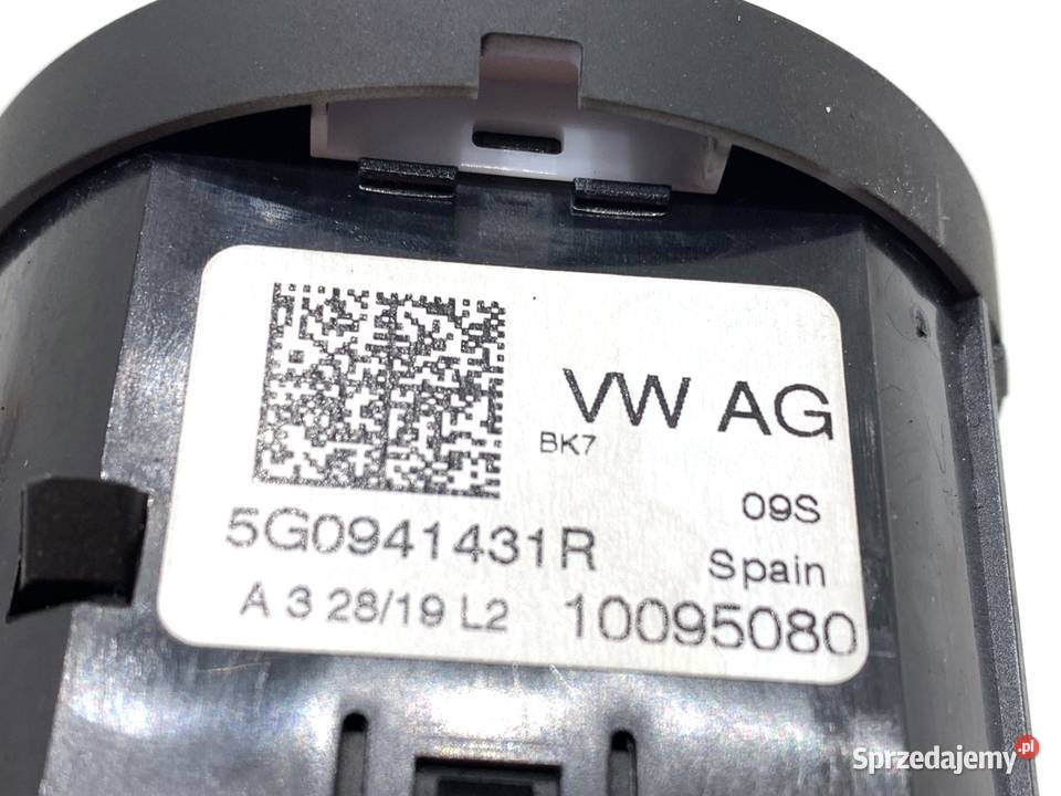 WŁĄCZNIK ŚWIATEŁ SEAT LEON III 5G0941431R sprzedam