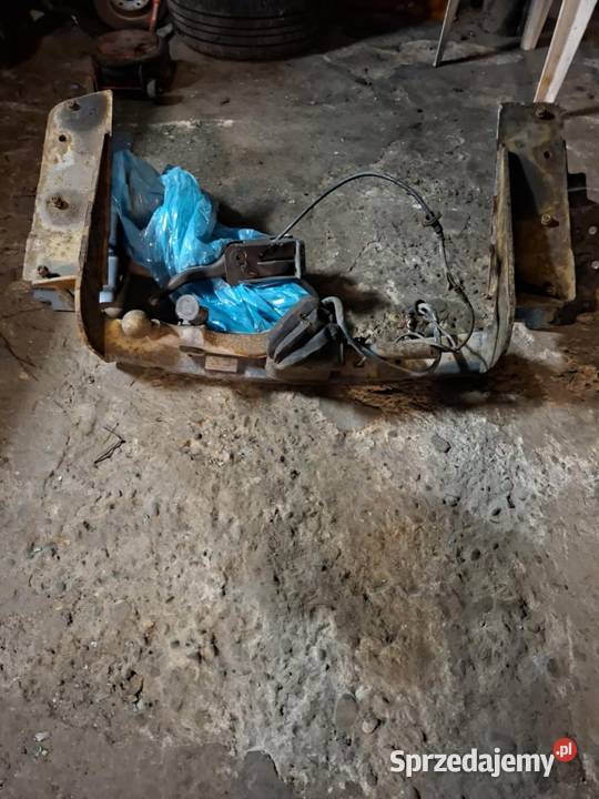 Hak Vectra c kombi Oświęcim