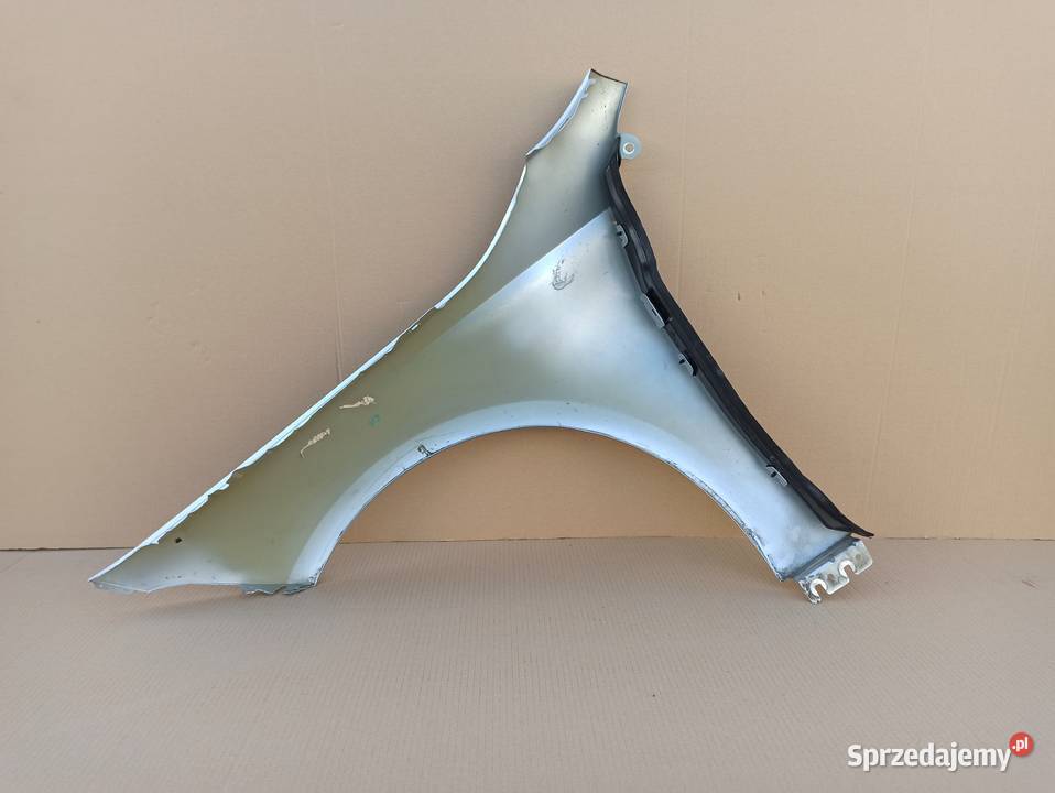 MERCEDES AKLASA W177 BŁOTNIK PRAWY PRZÓD Bieleń